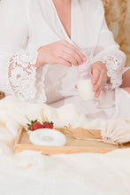 Load image into Gallery viewer, Breastie Milk Saver – Made To Milk
